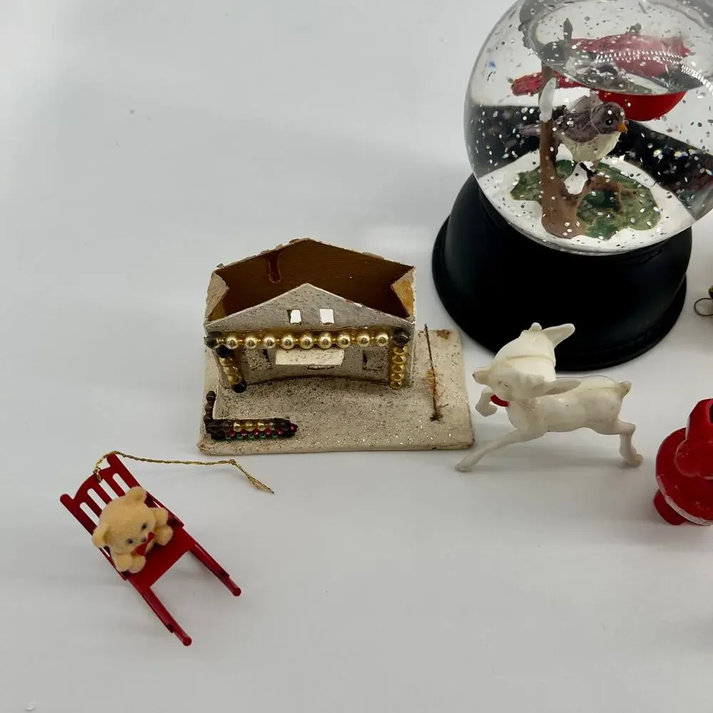 Vintage Christmas Decor Lot 15 Pc Santa Reindeer Sleigh Snow Globe Ornaments